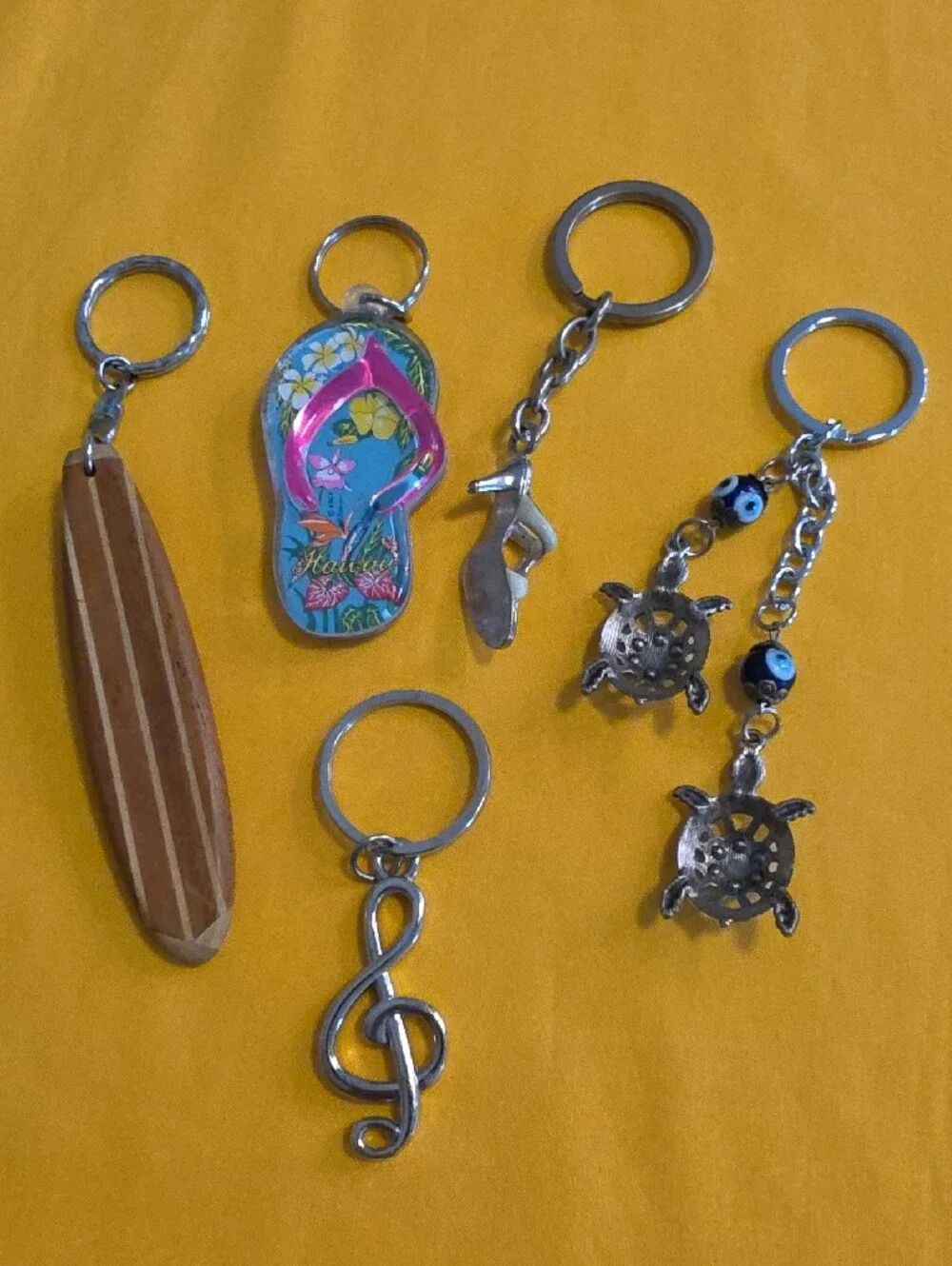 Lot of 5 Vintage Style Keychains 🔑🔑 Surfboard, Turtles, 2 Shoes & Treble Clef